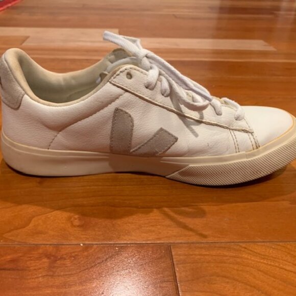 Veja White Campo Leather Low-Top Sneaker Shoes Women's Size 8 - Picture 4 of 11